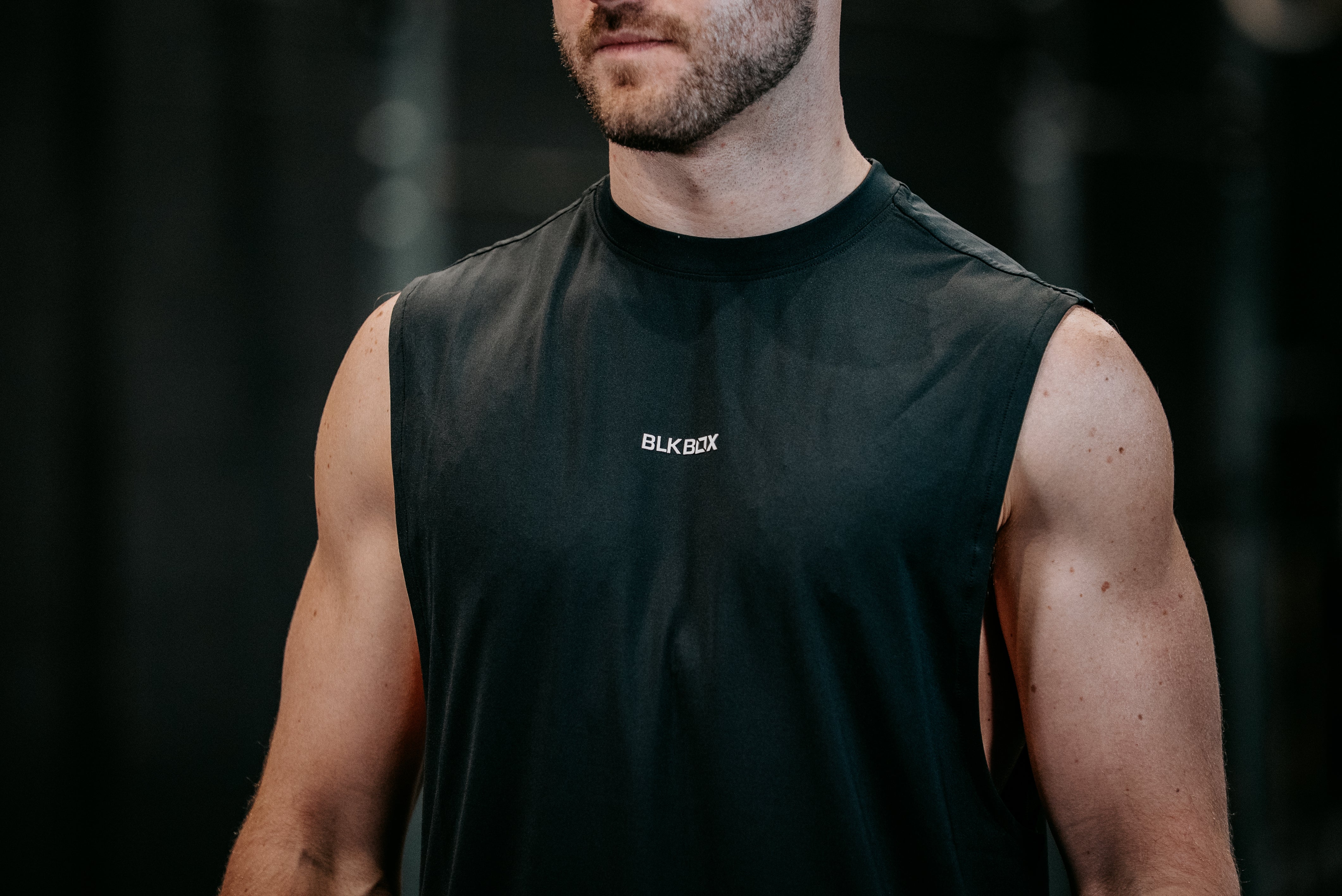 Black Sleeveless Workout Tee - Image 6