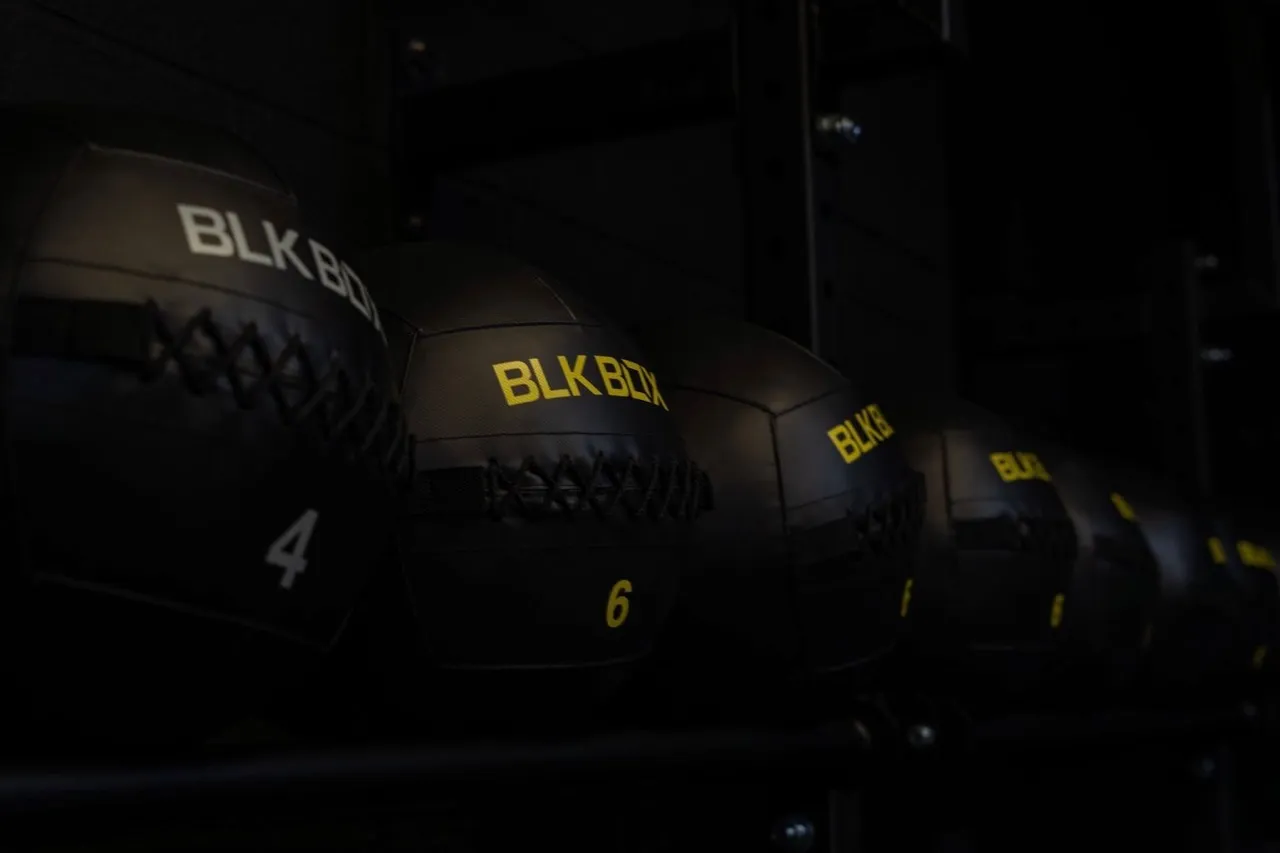 Wall Balls - Image 11