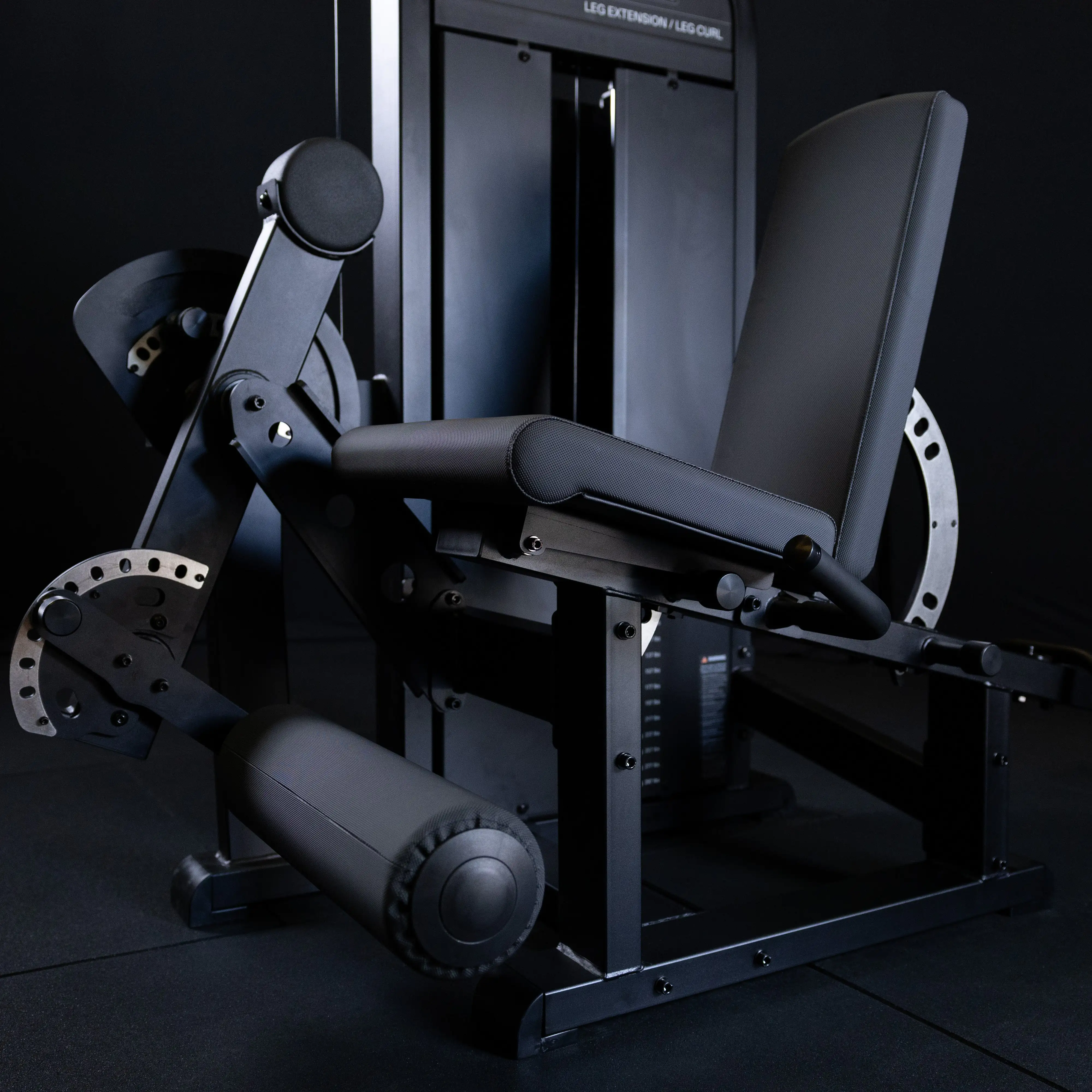 Pin Loaded Leg Extension/Curl - Image 8