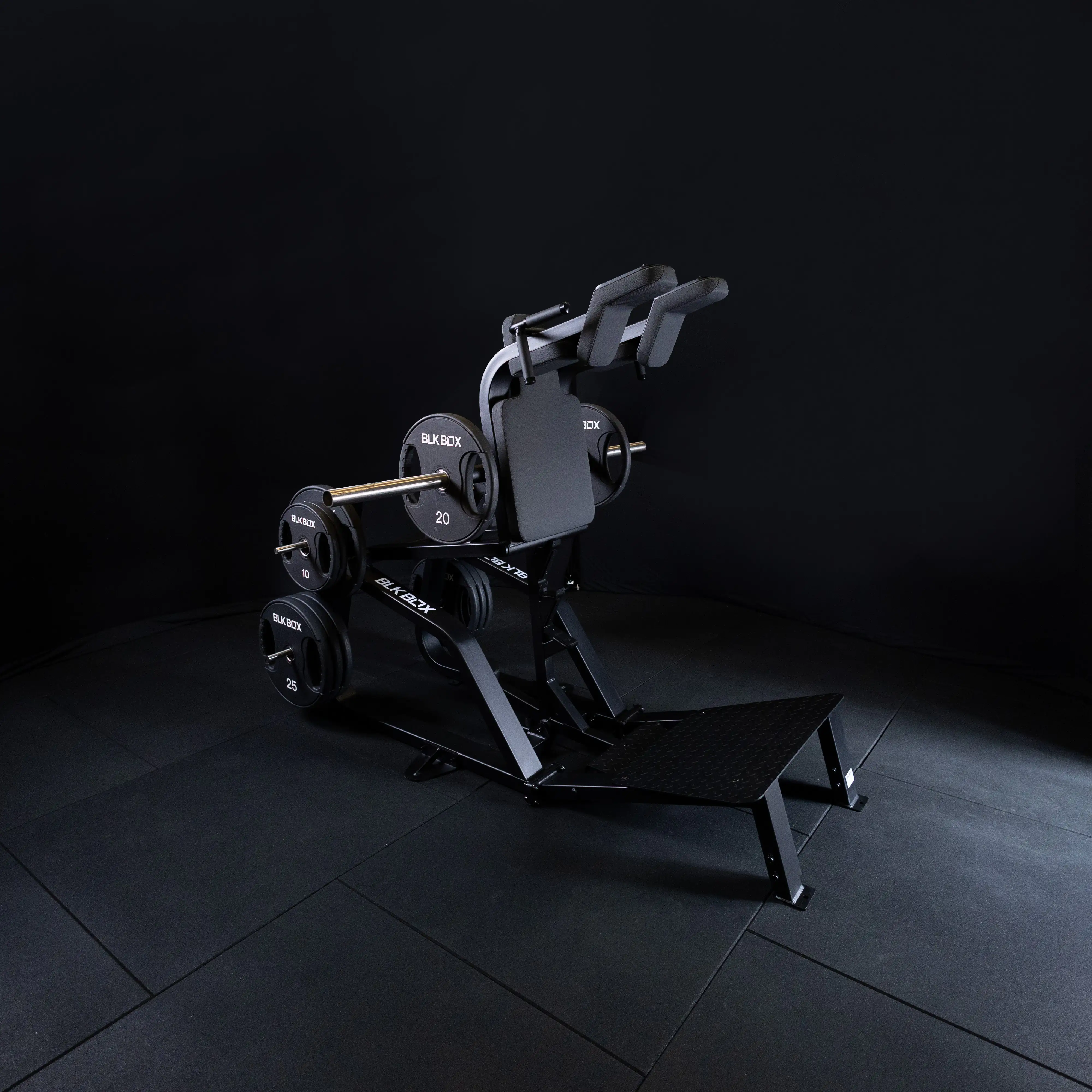 Plate Loaded V Squat - Image 5